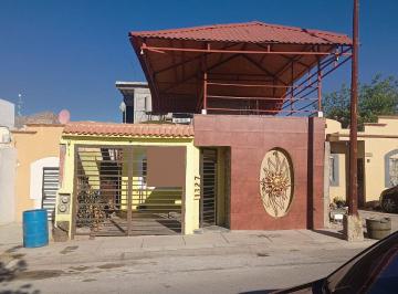 Casa de 2 habitaciones, Chihuahua · Casa en Venta en Romanzza, con Terraza! $1,550,000