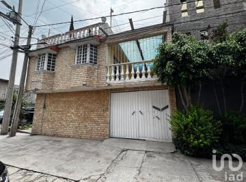 Casa · 230m² · 4 Recámaras · 2 Estacionamientos · Casa en Venta, Nuevo Valle de Aragón, Ecatepec Estado de México