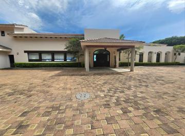 Casa de 6 habitaciones, Chapala · Espectacular Residencia con Vista a Lago de Chapala, en Venta en San Juan Cosala Jalisco.
