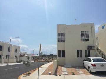 Casa de 2 habitaciones, Solidaridad · Bonita Casa Dúplex en Playa del Carmen a 15 Minutos de La Playa