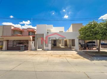 Foto principal · Casa en Renta en Los Portales