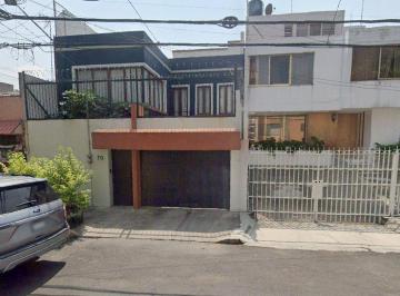 Casa de 3 habitaciones, Coyoacán · Casa en Venta en Coyoacan Cdmx Espartaco Calle 5