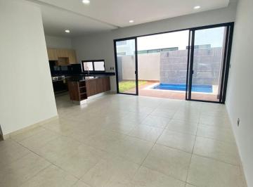 Casa en condominio de 3 habitaciones, Cancún · Casa en Venta - Ideal Para Familias Residencial Arbolada con Alberca y Cuarto de Servicio