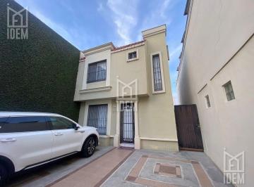 Casa · 180m² · 3 Recámaras · 2 Estacionamientos · Casa en Renta Puerta del Norte Escobedo, N. L.