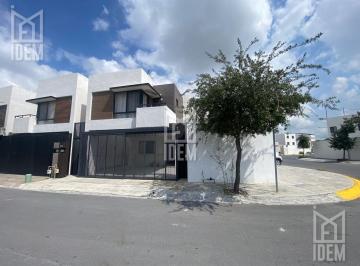 Casa · 170m² · 3 Recámaras · 2 Estacionamientos · 1510 - Casa en Renta Amueblada en Altabrisa Premier Apodaca Nl