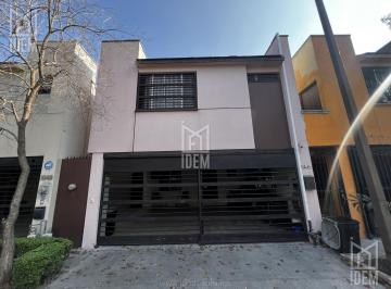 Casa · 224m² · 3 Recámaras · 2 Estacionamientos · 1902 - Casa en Venta Mision de Anahuac, Escobedo Nl