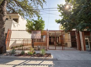Casa · 200m² · 3 Recámaras · 2 Estacionamientos · 0122 - Casa en Venta en La Anahuac, San Nicolás de Los Garza.