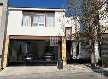 Casa · 260m² · 3 Recámaras · 2 Estacionamientos · 1901 - Casa en Venta Vistancias 2 Sector, Monterrey Nl.