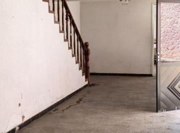 Casa · 550m² · 10 Recámaras · 4 Estacionamientos · Inversionista con Cinco Departamentos