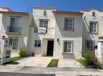 Casa · 120m² · 3 Recámaras · 2 Estacionamientos · Renta Casa en Santa Fe Juriquilla Queretaro