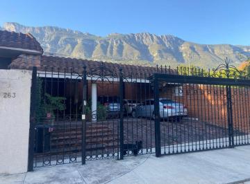 Casa de 3 habitaciones, San Pedro Garza García · Casa en Venta en Col Jeronimo Siller, San Pedro Gg