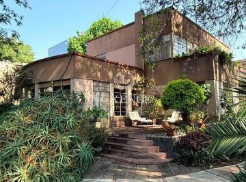 Casa · 500m² · 4 Recámaras · 4 Estacionamientos · Casa en Venta en Guadalupe Inn