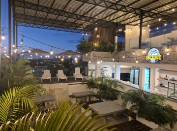 Casa · 613m² · 12 Recámaras · Hostal en Venta a Estrenar con Alberca y Solarium en El Rooftop