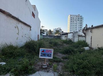 Terreno / Lote , Boca del Río · Terreno en Venta en Boca de Rio, Calle Marsopas, Col. delfines. cerca del Mar