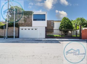 Casa · 385m² · 6 Recámaras · 5 Estacionamientos · Casa en Renta Las Brisas Monterrey, N. L. (Zona Sur) 6 Recámaras
