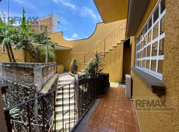 Casa · 255m² · 4 Recámaras · 2 Estacionamientos · Casa en Venta Santa María Ahuacatitlán, Cuernavaca, Morelos a 3 Min del Centenario…clave 6298
