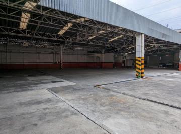 Bodega comercial · 2500m² · Renta de Bodega Sobre Av Las Torres Casi Esquina con Diaz Miron