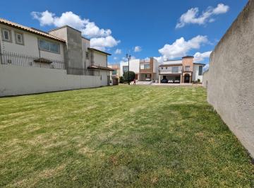 Terreno / Lote · 375m² · Terreno en Venta en Metepec, Dentro de Residencial Providencia