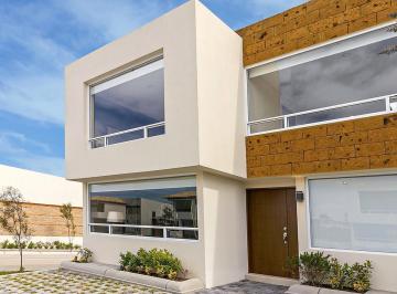 Casa · 170m² · 3 Recámaras · 2 Estacionamientos · Venta de Casa Nueva en Calimaya Residencial Lomas Virreyes