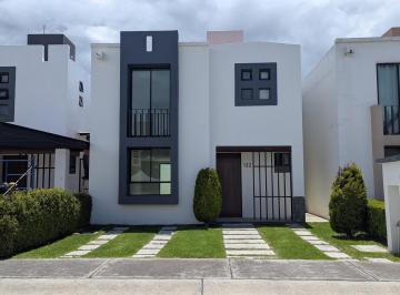 Casa · 131m² · 3 Recámaras · 2 Estacionamientos · Casa en Venta en Zinacantepec Residencial Bosques de Ica