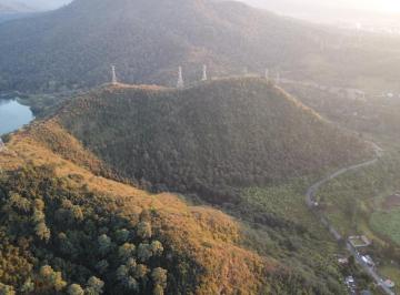 Terreno / Lote · 300000ha · Venta de Terreno en Valle de Bravo, con Vista a La Laguna