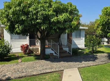Casa de 4 habitaciones, Cuautla · Casa de 1022 m² con 4 Recámaras en Venta en Fracc. Brisas Cuautla
