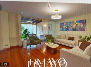 Casa · 350m² · 3 Recámaras · 1 Estacionamiento · Casa en Venta en Coyoacán Ciudad de México con Patio