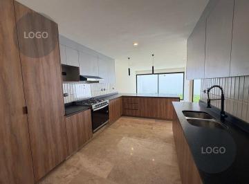 Casa · 160m² · 3 Recámaras · 2 Estacionamientos · Casa en Venta Villamagna 1a Sec