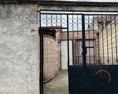 Casa · 39m² · 1 Recámara · 1 Estacionamiento · Casa en Los Alpes 926