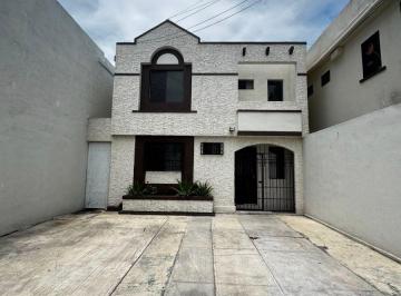 Casa de 3 habitaciones, San Nicolás de los Garza · Casa en Renta – Colonia La Nogalera