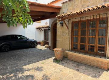 Casa de 3 habitaciones, Zapopan · Casa en Venta en Chapalita