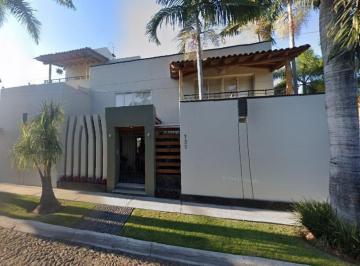 Casa de 5 habitaciones, Colima · Venta de Propiedad en Colinas de Santa Barbara Colima