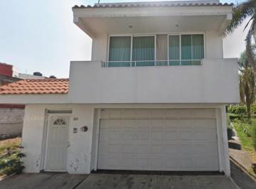 Casa de 4 habitaciones, Uruapan · Casa en Venta en Uruapan, Michoacan