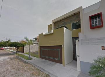 Casa de 4 habitaciones, Colima · Venta de Propiedad en Colima