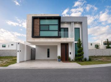 Casa · 294m² · 3 Recámaras · 2 Estacionamientos · Casa en Venta Residencial Rincón de Los Encinos