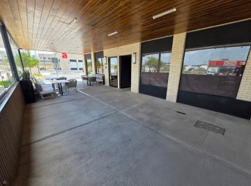 Local comercial · 85m² · Local Comercial con Terraza y Ubicación Privilegiada en Plaza Comercial