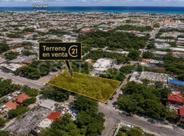 Terreno / Lote · 924m² · Terreno en Esquina de 924 m² con Uso Mixto en Ejidal, Playa del Carmen