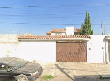 Casa de 4 habitaciones, Puebla · Venta de Casa en Puebla Col Granjas del Sur Puebbla