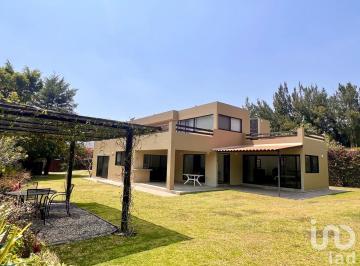Casa · 270m² · 2 Recámaras · 3 Estacionamientos · Casa Tenochtitlan