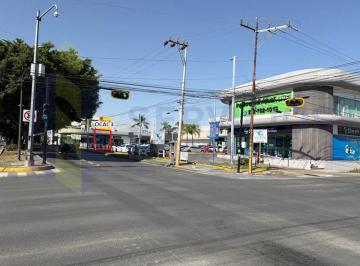 Local comercial , Puebla · Local 3 de 82 m² en Renta - Plaza Agua Azul