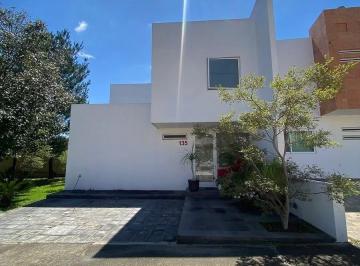 a0a78923ab8e5c5e18ad884e288752bf92fae98e86f16237a63b51bbd1d02fde · Casa en Venta en Valle Imperial, Coto Sueco