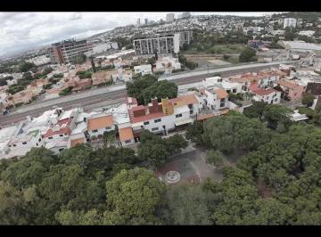 Casa en Venta de 8 habitaciones Alamos 1a Sección · Exclusivo Conjunto Residencial en Colonia Las Brujas | 2 Casas + 2 Suites