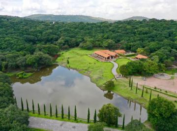 Terreno / Lote · 312m² · Terreno en Venta en Haras del Bosque, El Lago
