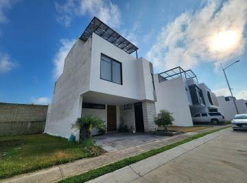 0b746e8171b32934892016db3c6d051361c6cd146eb97d185a7138e0f06ee048 · Se Vende Casa Amueblada en Capital Norte