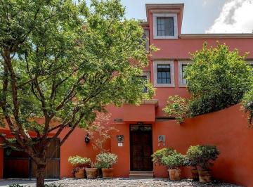 c71913caff9215332f0072ceeb7448ae779de0fa4f282a6f12e2eb40464b09e4 · Casa en El Centro de San Miguel Da Allende en Privada Cerca del Parque Juárez