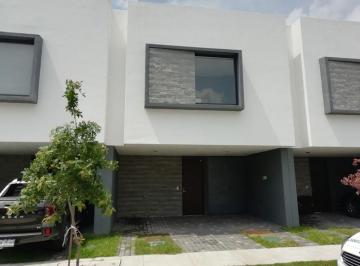 Casa · 136m² · 3 Recámaras · 2 Estacionamientos · Nuevo Mexico 3 Habitaciones 2 Niveles