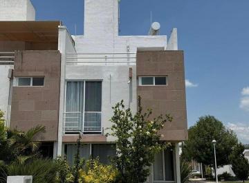 8ed6fad5769dc9a20c6b8f4983b56b1f8ccb890536b5687ba2401f44e2bf1c5a · Casa en Venta en Sonterra | Ubicación Privilegiada en Esquina con Amenidades