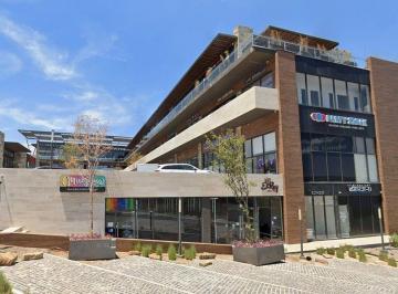 d2136971cf155023352698f5cb42d508c279c67cff3d7f19decaa18a441dadb8 · Local Comercial en Renta Plaza Forum Leones Cumbres García