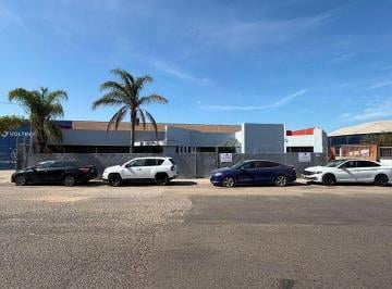 733851379c0b2c4092a8fa44b5321ca1864ab009cf8d10dbebcdc66e063448dc · Asi Bodega Comercial en Renta Sobre Av Principal!