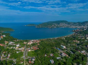 Terreno / Lote · 1331m² · Venta de Terreno con Vista Panorámica Al Mar en La Ropa, Zihuatanejo